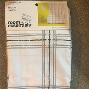 Room Essentials, 72in by 72in shower curtain